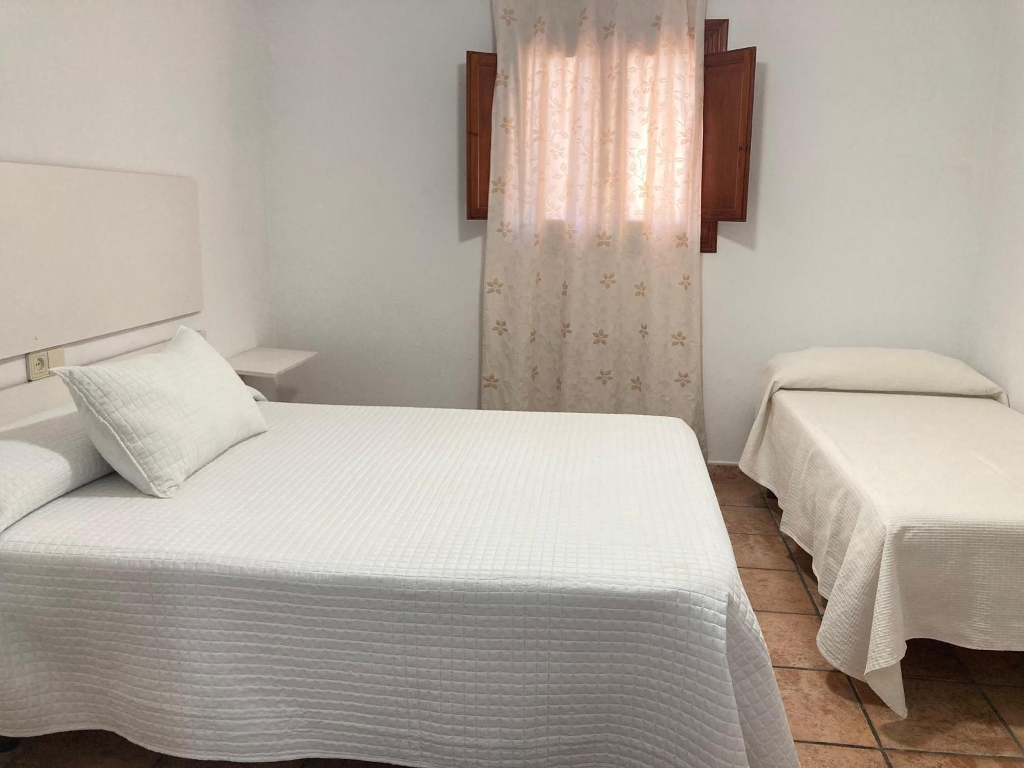 Cortijo Los Garridos - 8 Huespedes Fernan Perez Ngoại thất bức ảnh